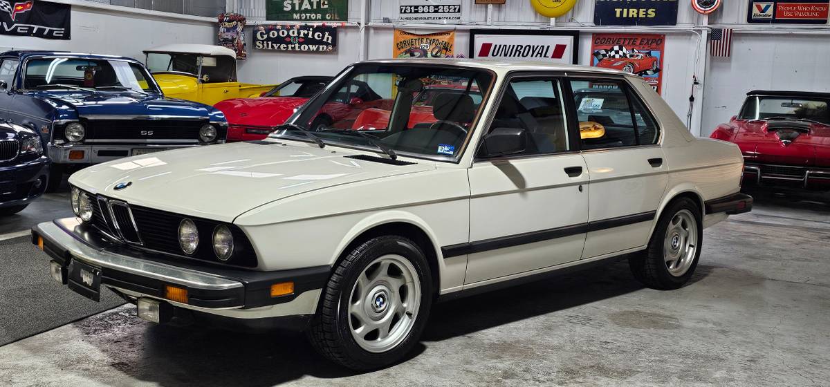 Bmw-528e-1988-white
