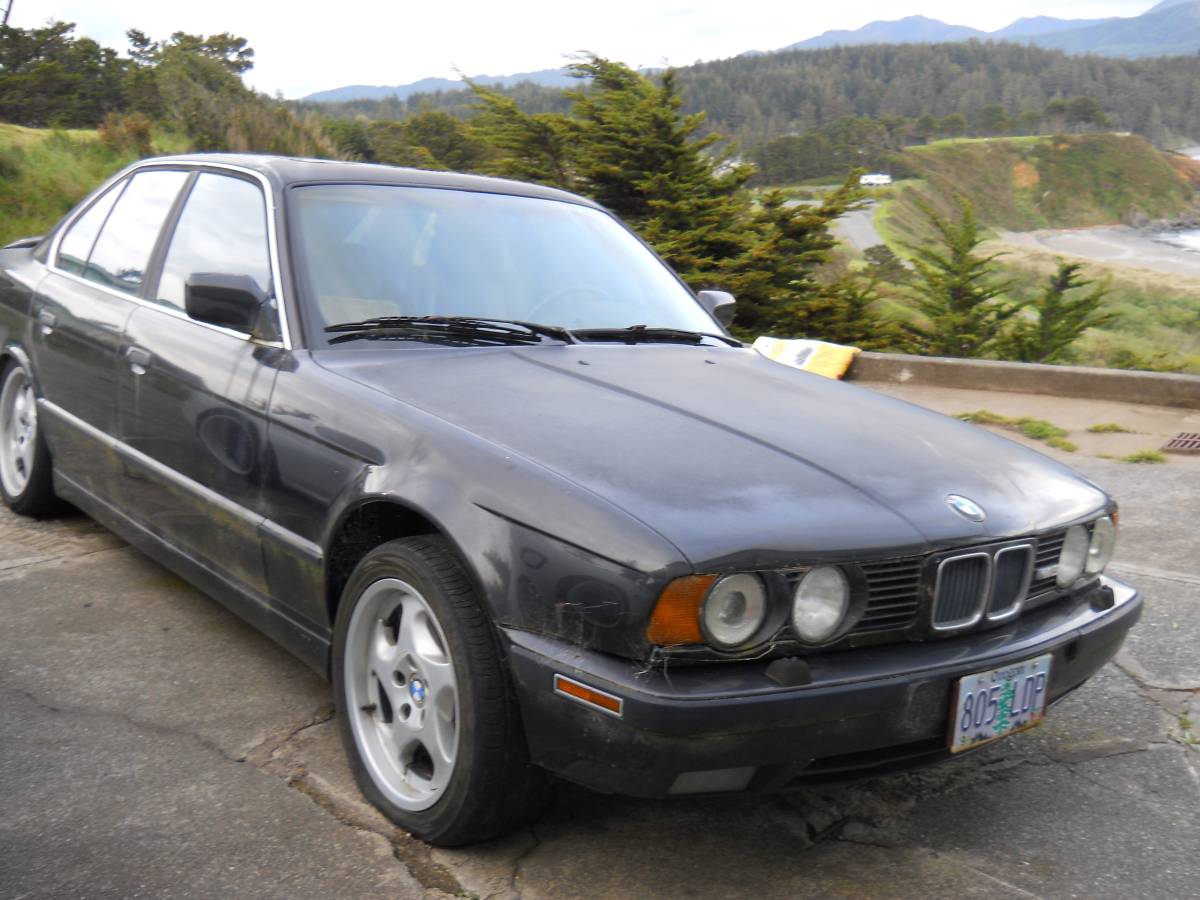 Bmw-M-5-1989-black