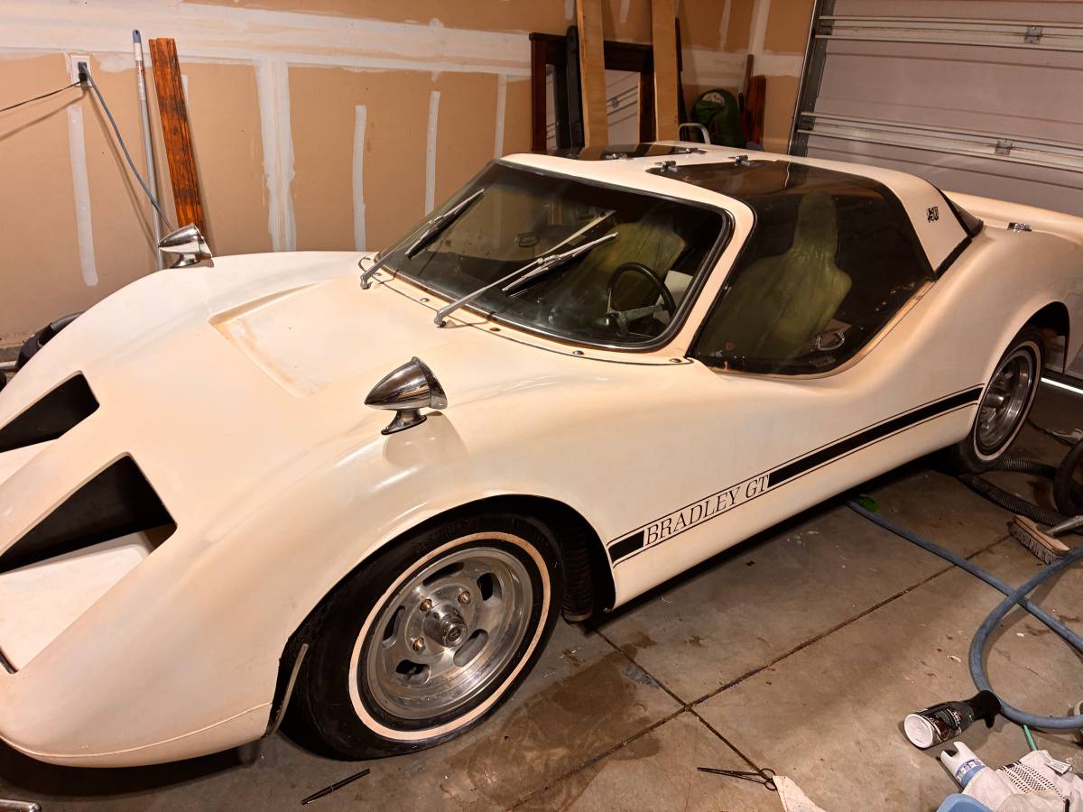 Bradley-gt-1969-white