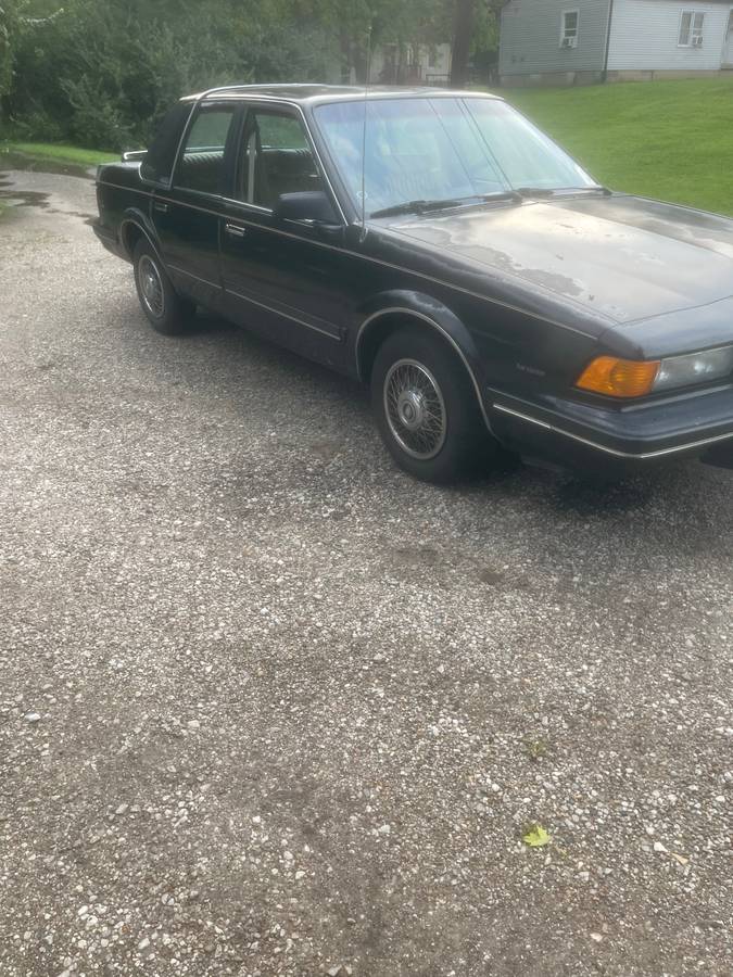Buick-Century-1990