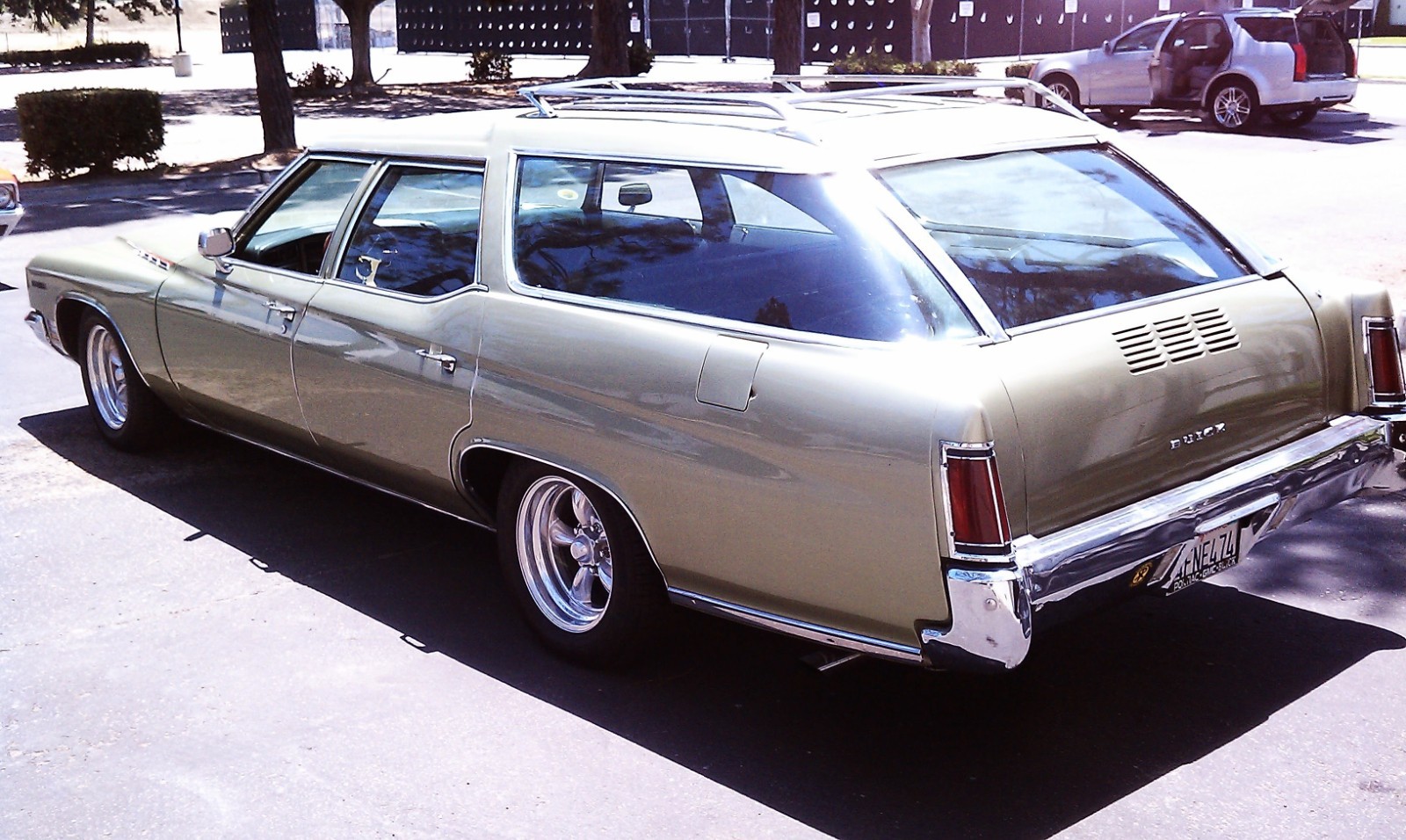 Buick-Electra-1971-Wagon-Green