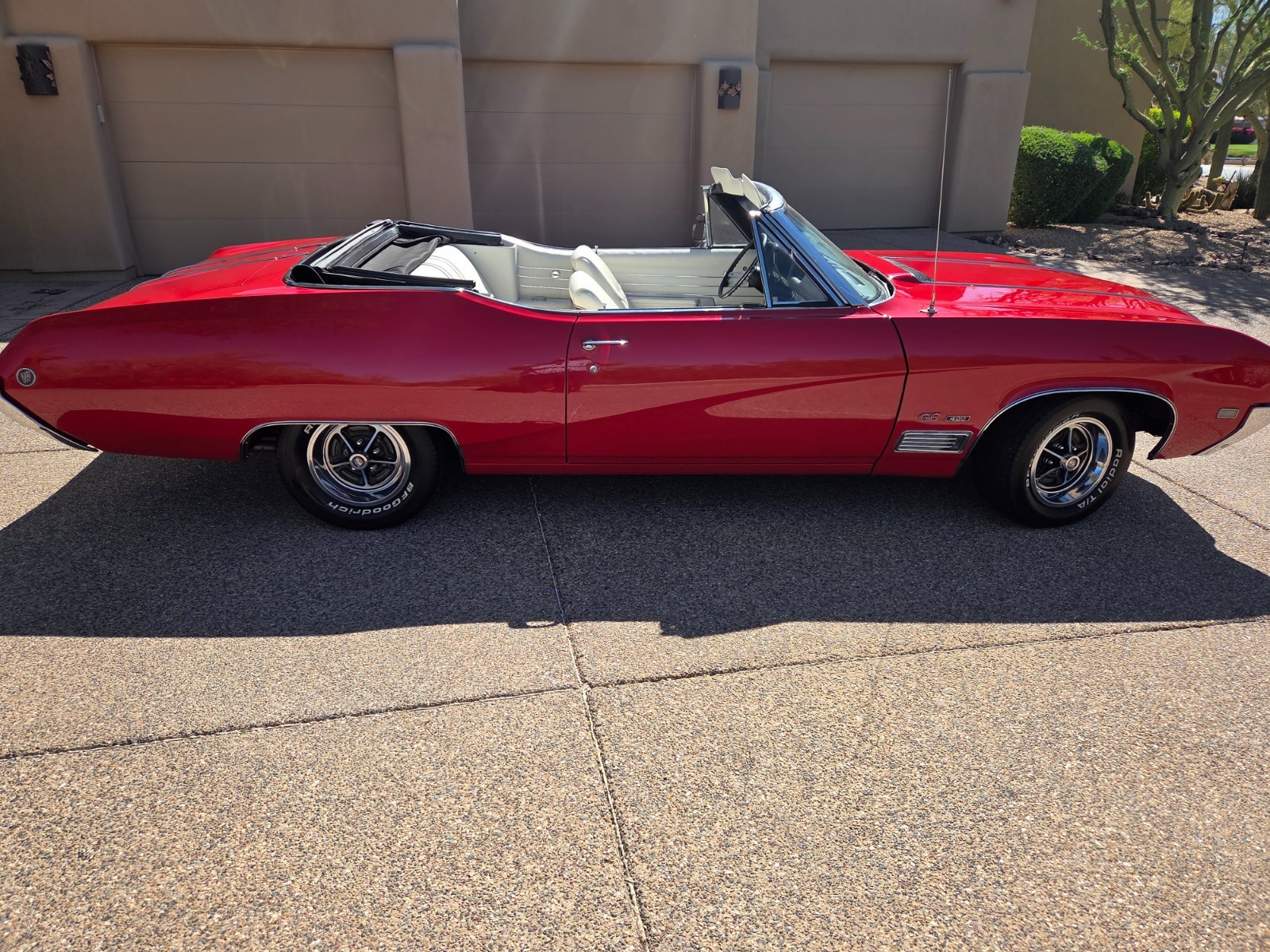 Buick-GS-400-1968-Convertible-White