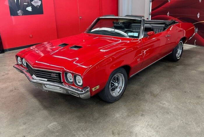 Buick-Gran-sport-1972-RedBlack-Top-Black