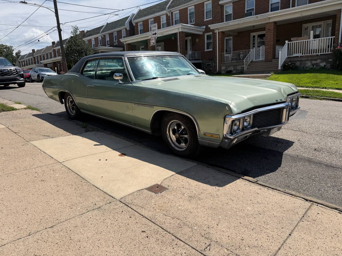 Buick-Lesabre-1970-Green