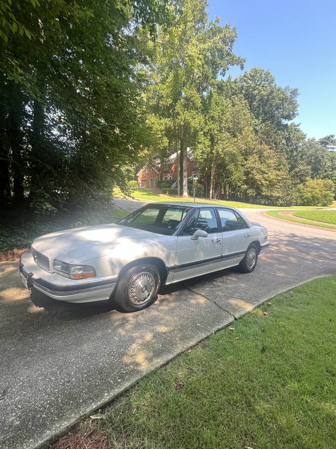 Buick-Lesabre-1995-white