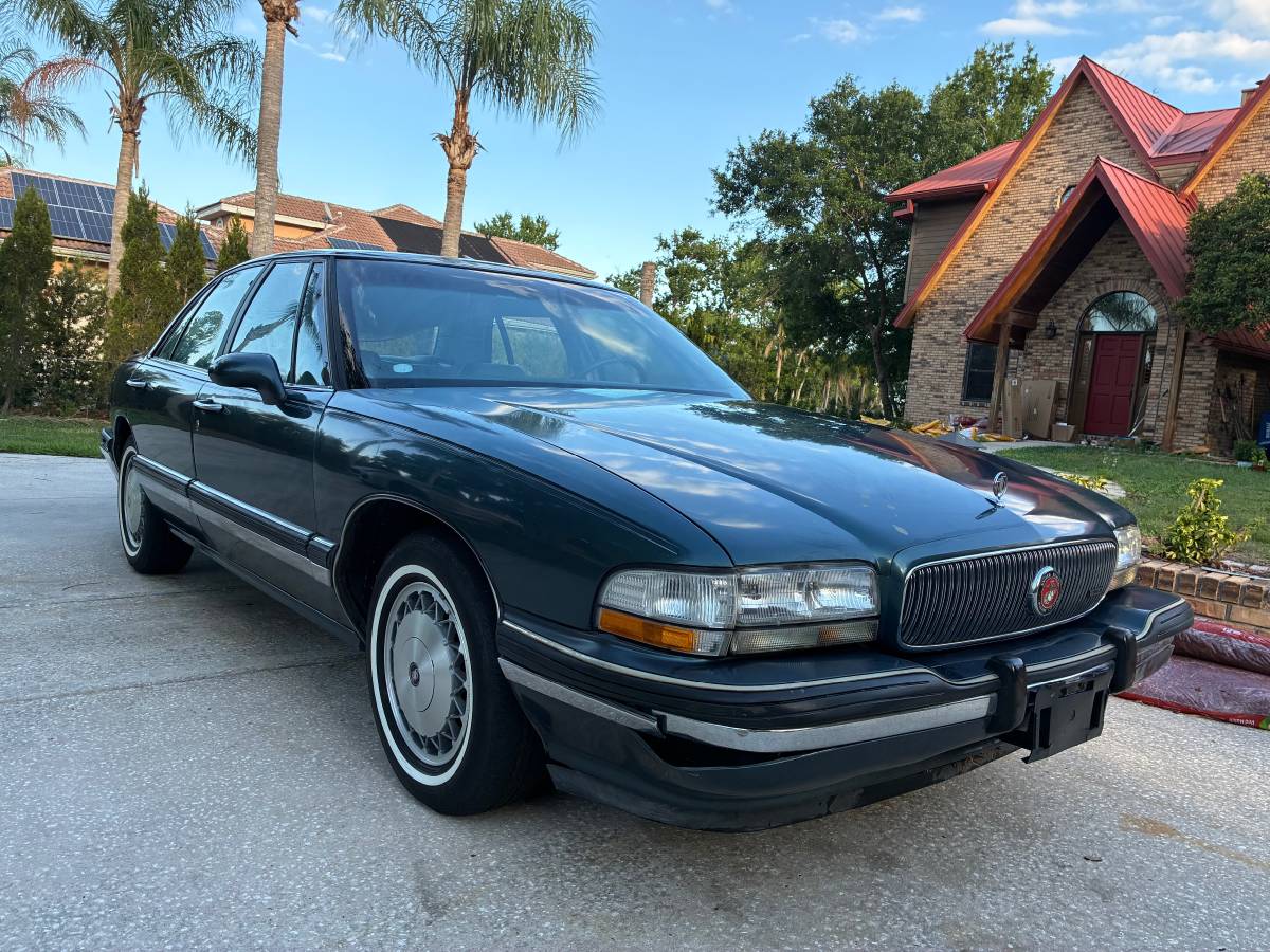 Buick-Lesabre-limited-1993