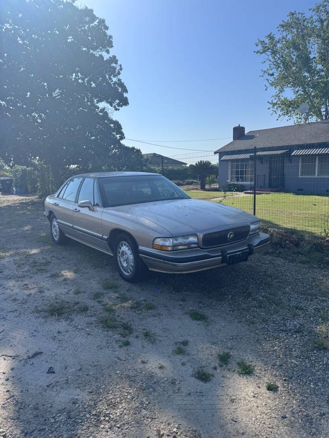 Buick-Lesabre-limited-1994