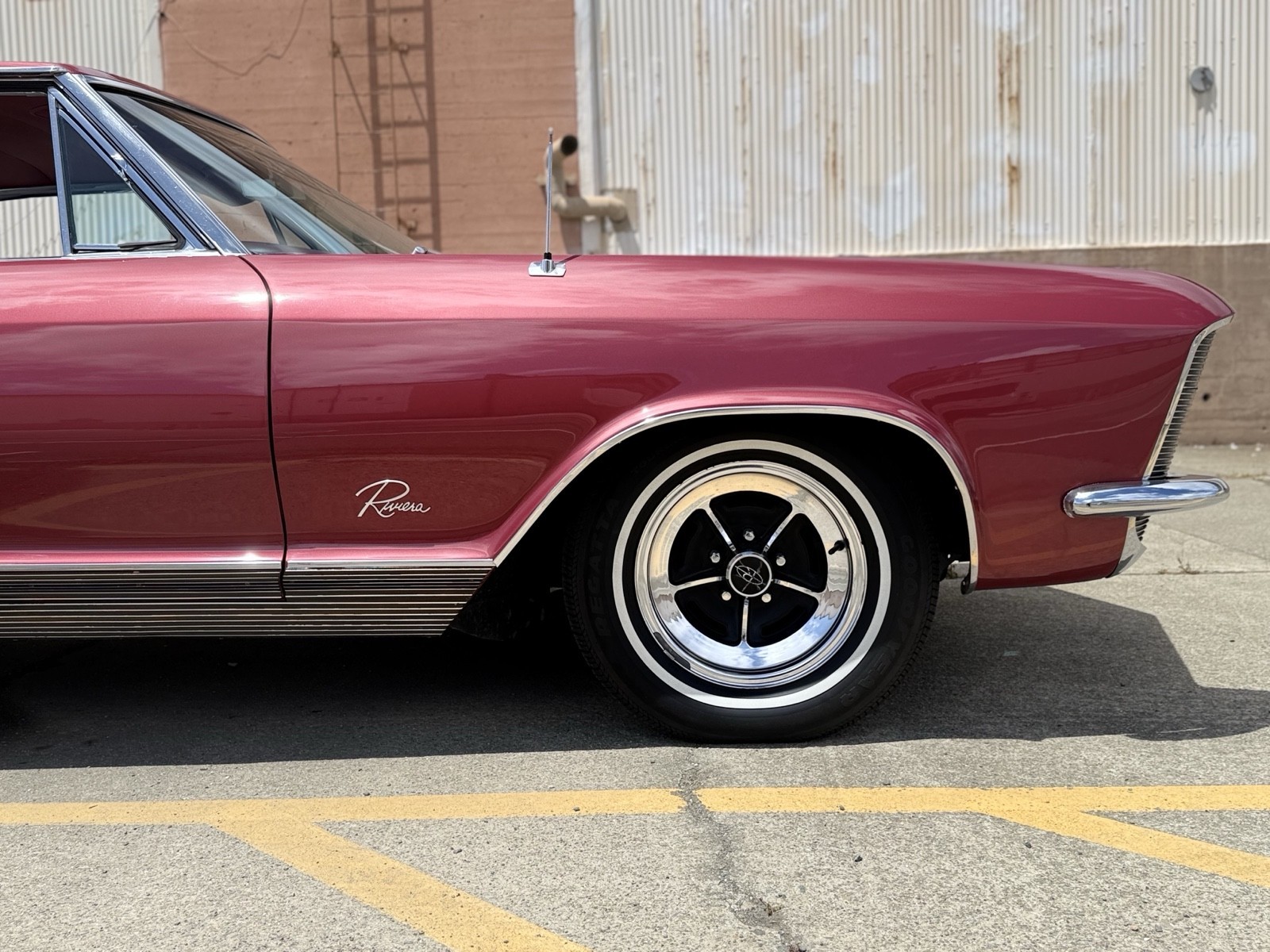 Buick Riviera 1965