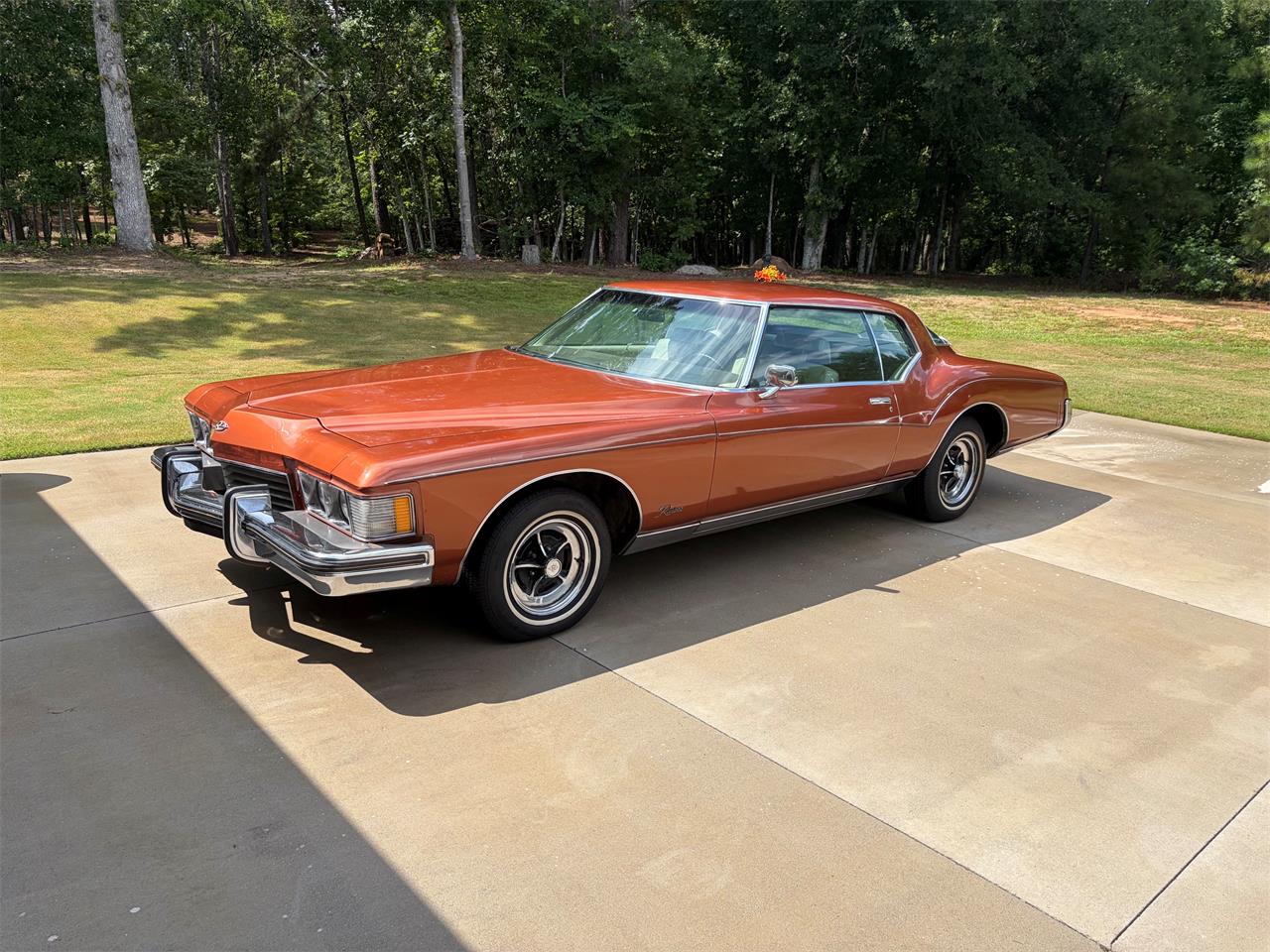 Buick-Riviera-1973-Burnt-Coral-TanCream