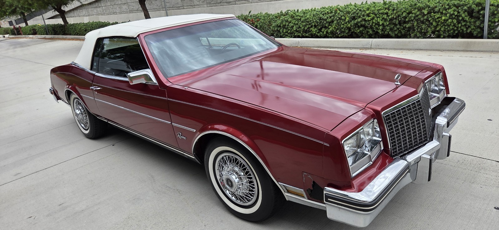 Buick Riviera 1983