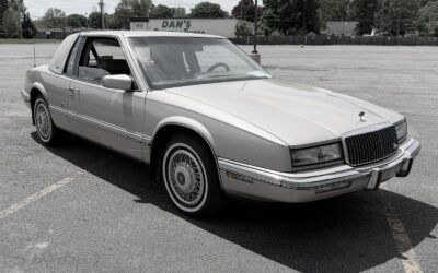 Buick Riviera 1990