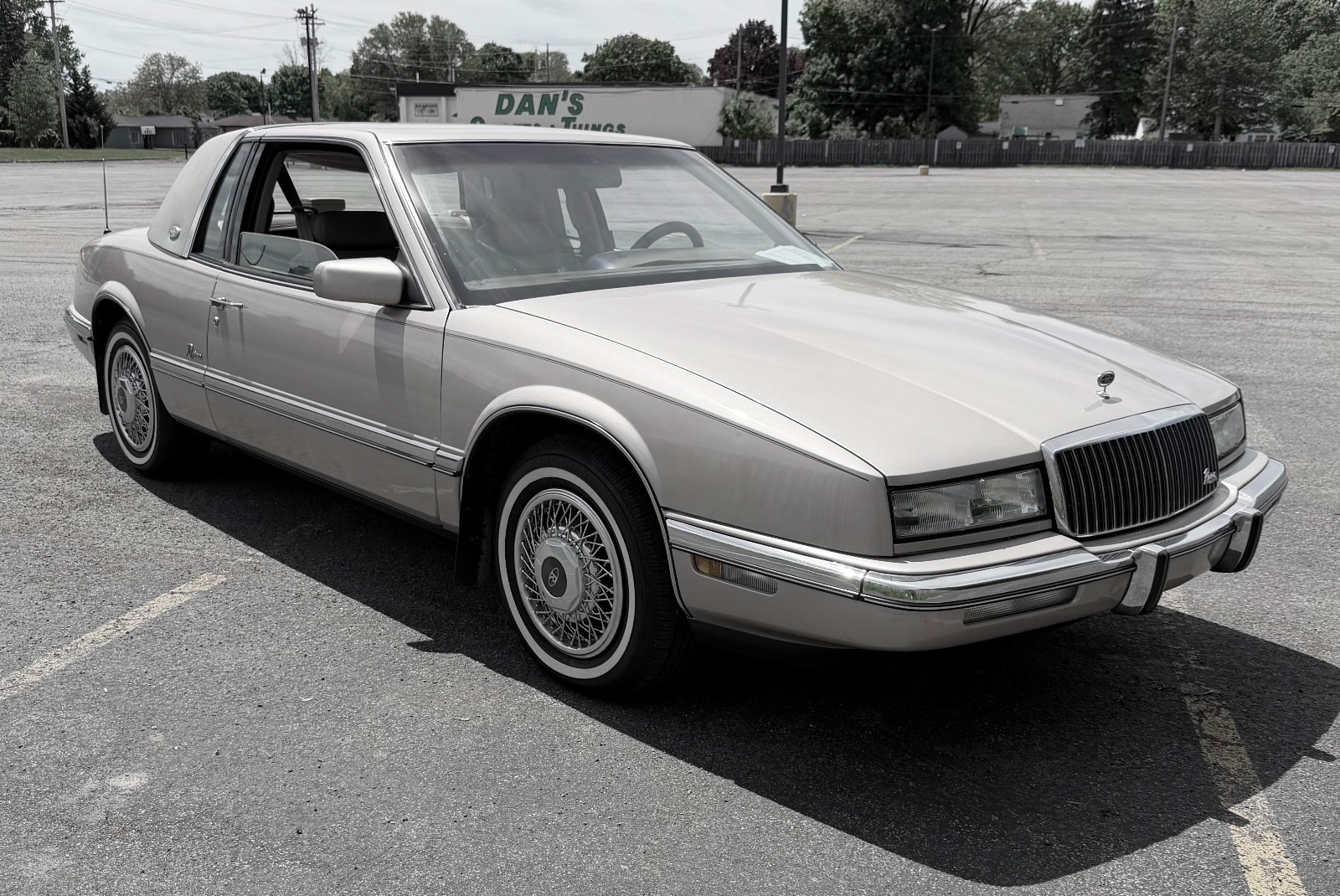 Buick Riviera 1990