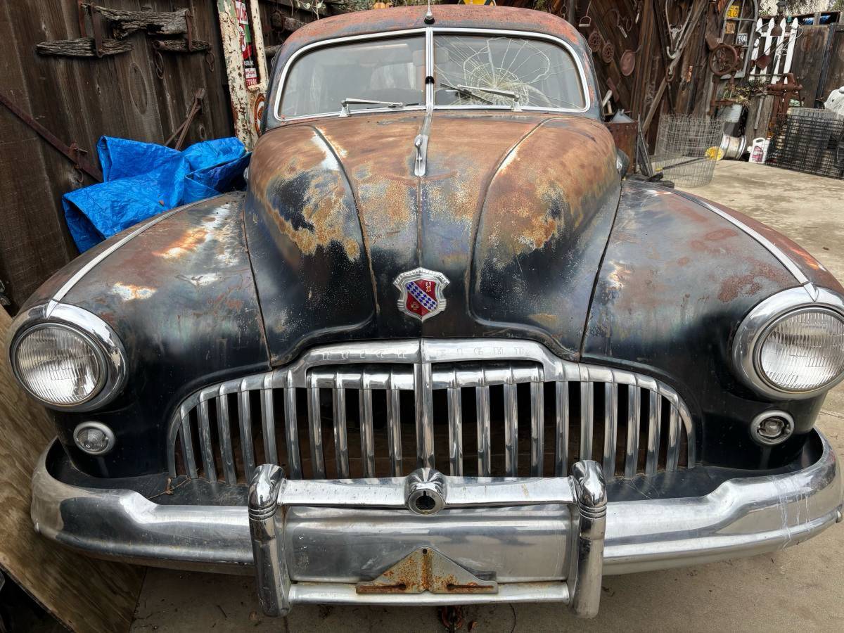 Buick-Roadmaster-1946-black