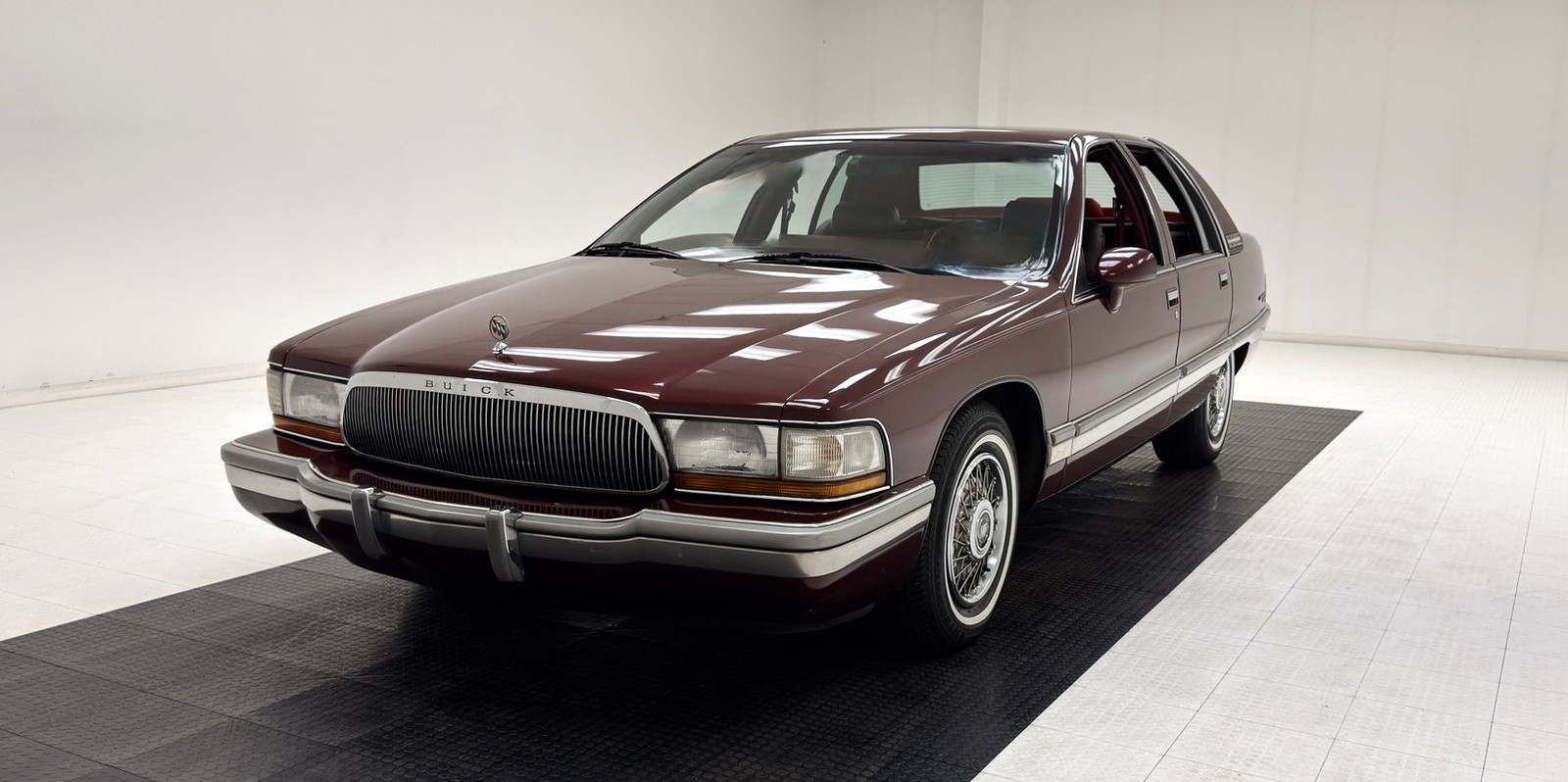 Buick-Roadmaster-1992-Sedan-Burgundy Buick Roadmaster 1992