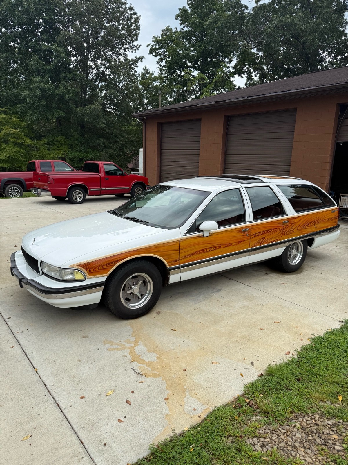Buick-Roadmaster-1992-Wagon-Red