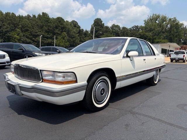 Buick-Roadmaster-1992-White Buick-Roadmaster-1992-White