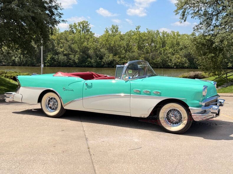 Buick-Special-1956-Foam-GreenDover-White-Red