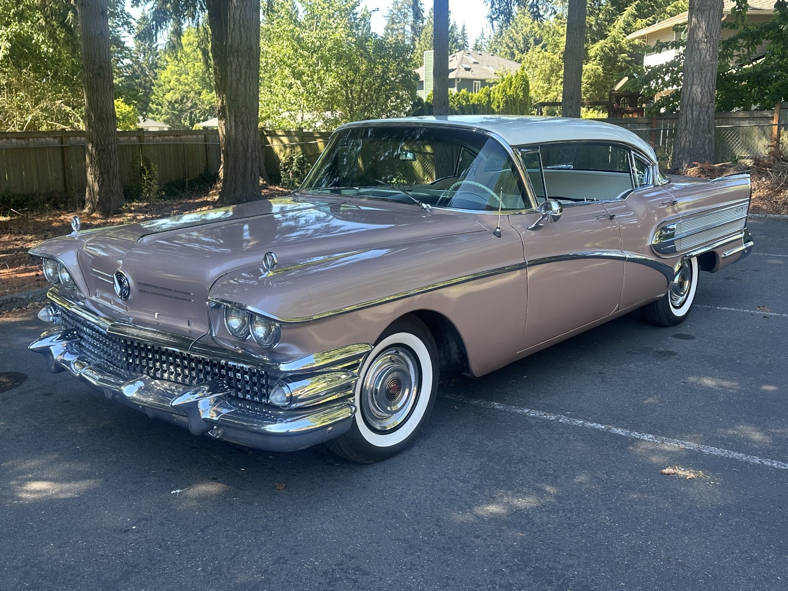 Buick-Super-Hardtop-1958-Sedan