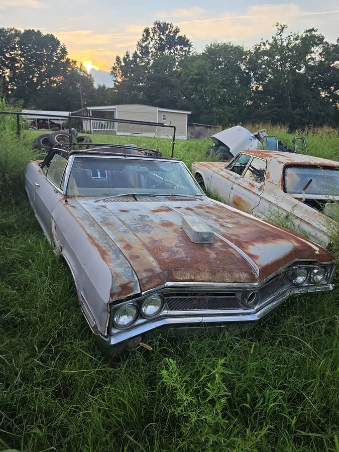 Buick-Wildcat-1965-white
