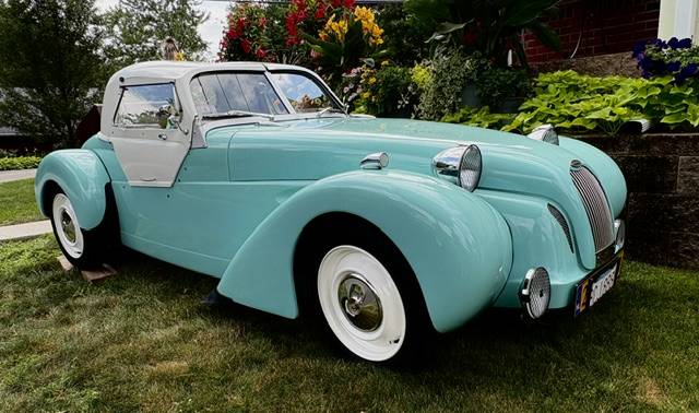 Burton-citroen-1984-blue