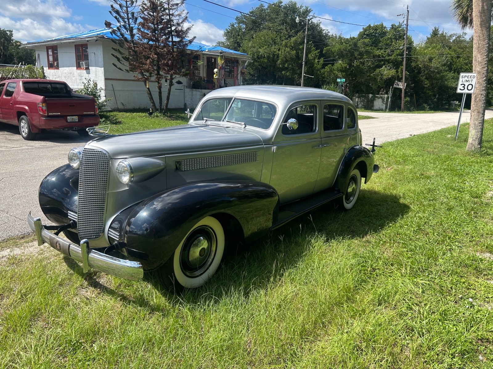 Cadillac-1937