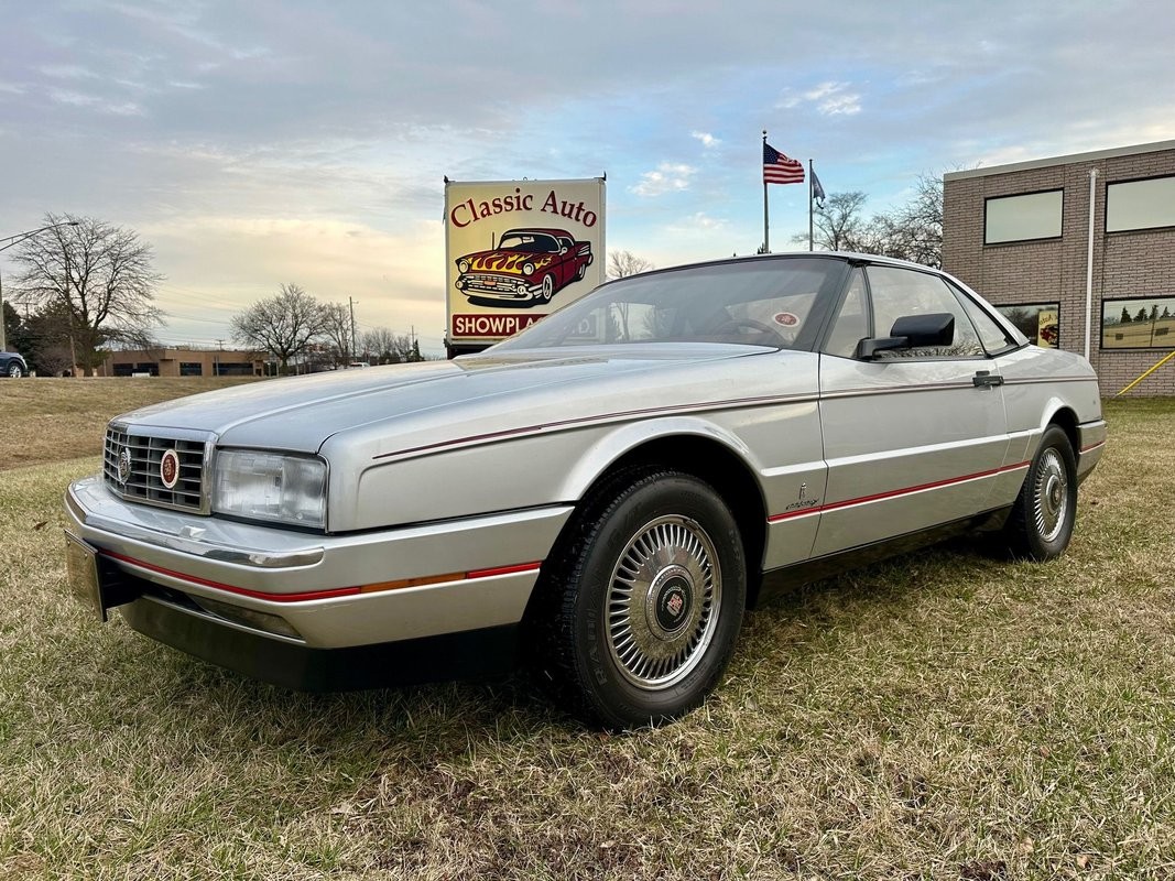 Cadillac-Allante-1988-Convertible-Red
