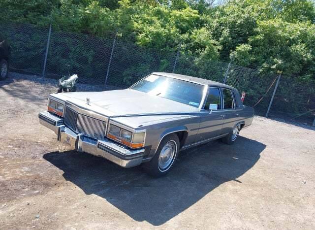 Cadillac-Brougham-1989