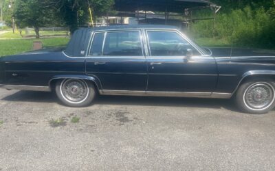 Cadillac Brougham 1989