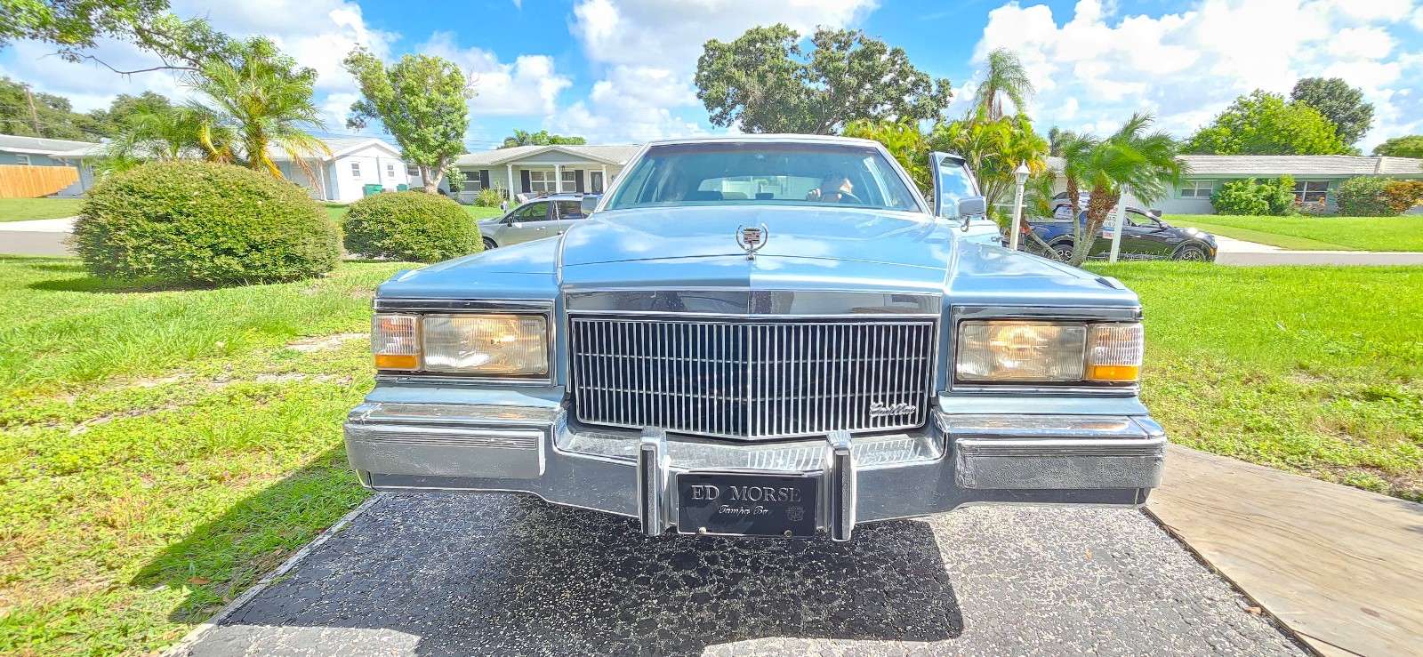 Cadillac-Brougham-1991-Sedan-Blue