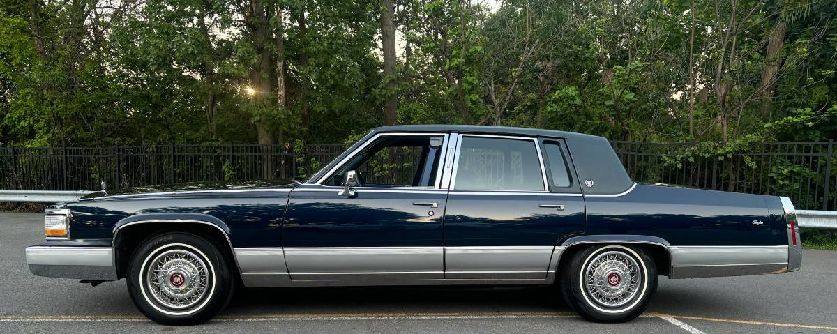 Cadillac-Brougham-1991-blue