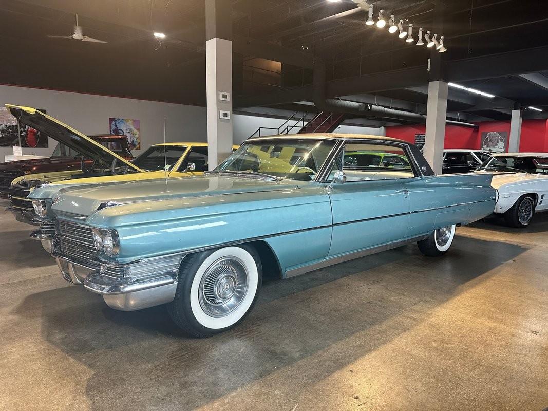 Cadillac Coupe DeVille 1963