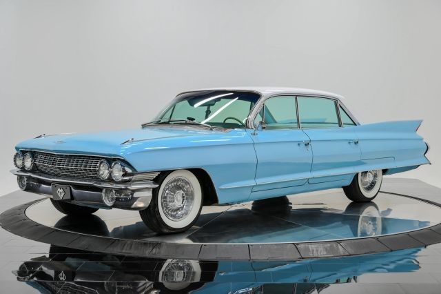 Cadillac-Coupe-de-Ville-Coupe-1961-Coupe