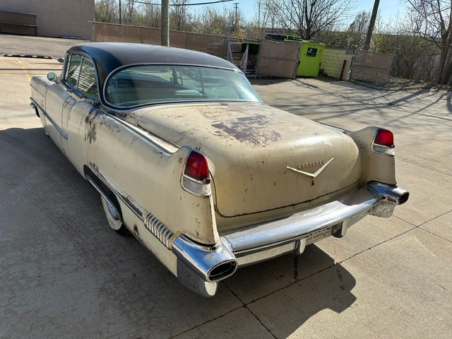Cadillac-DeVille-1956-Black