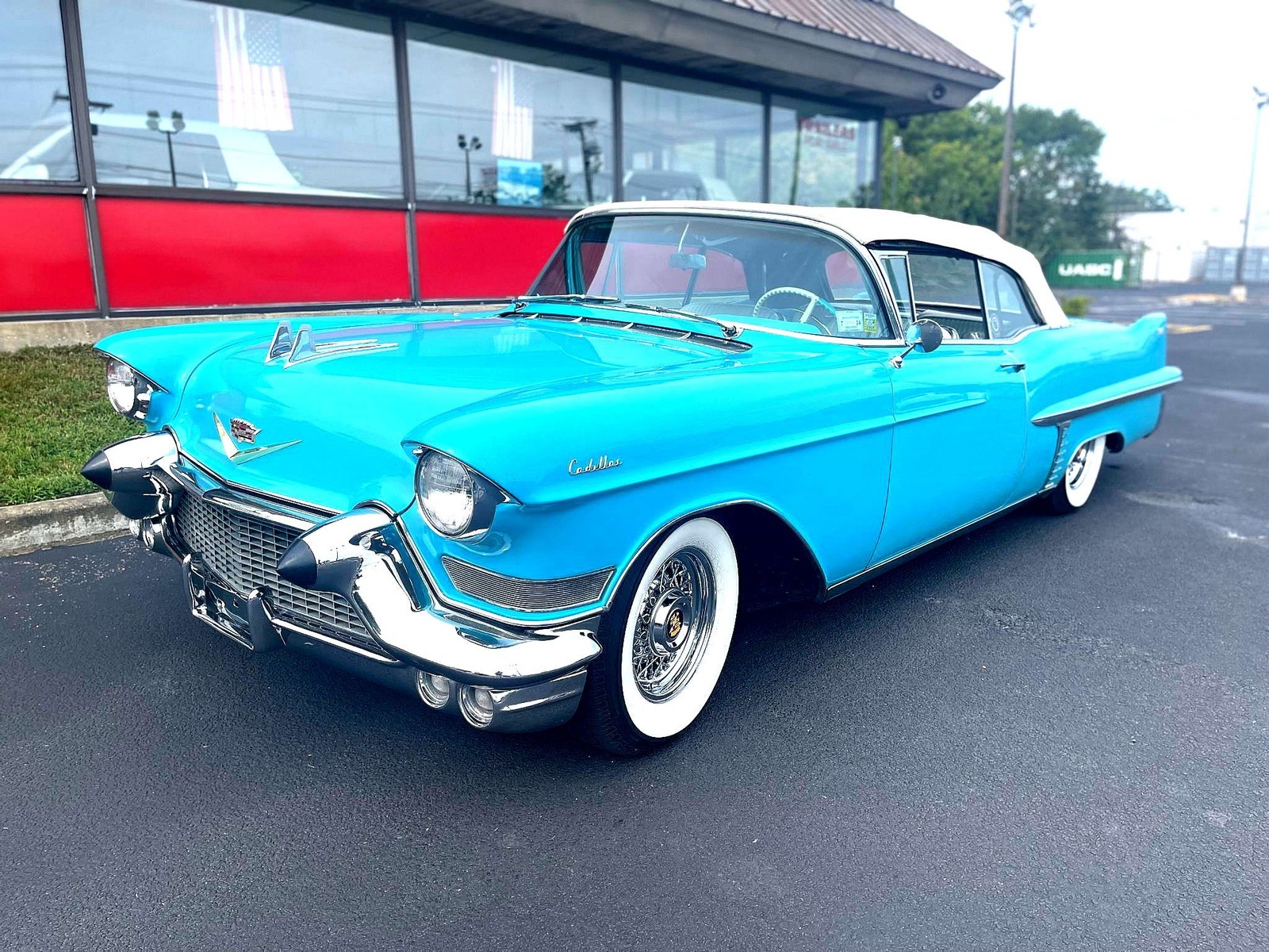 Cadillac-DeVille-1957-Convertible-Turquoise-White-Leather