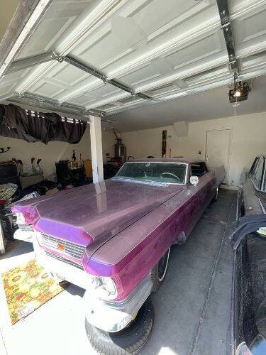 Cadillac-Deville-1964-Purple