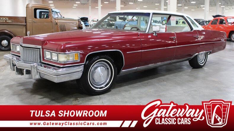 Cadillac-Deville-1975-Maroon-White