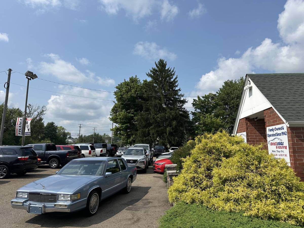 Cadillac-Deville-1990-blue