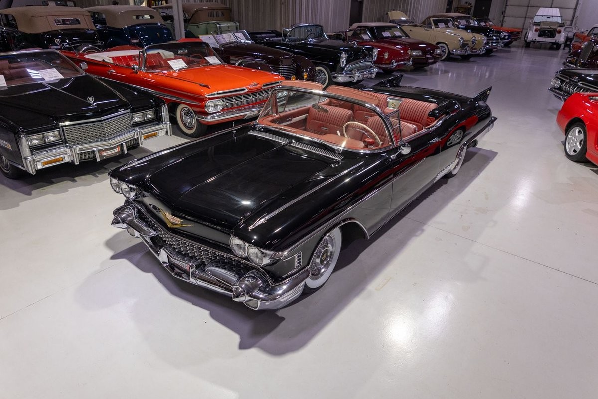 Cadillac-Eldorado-1958-Convertible-Red Cadillac Eldorado 1958