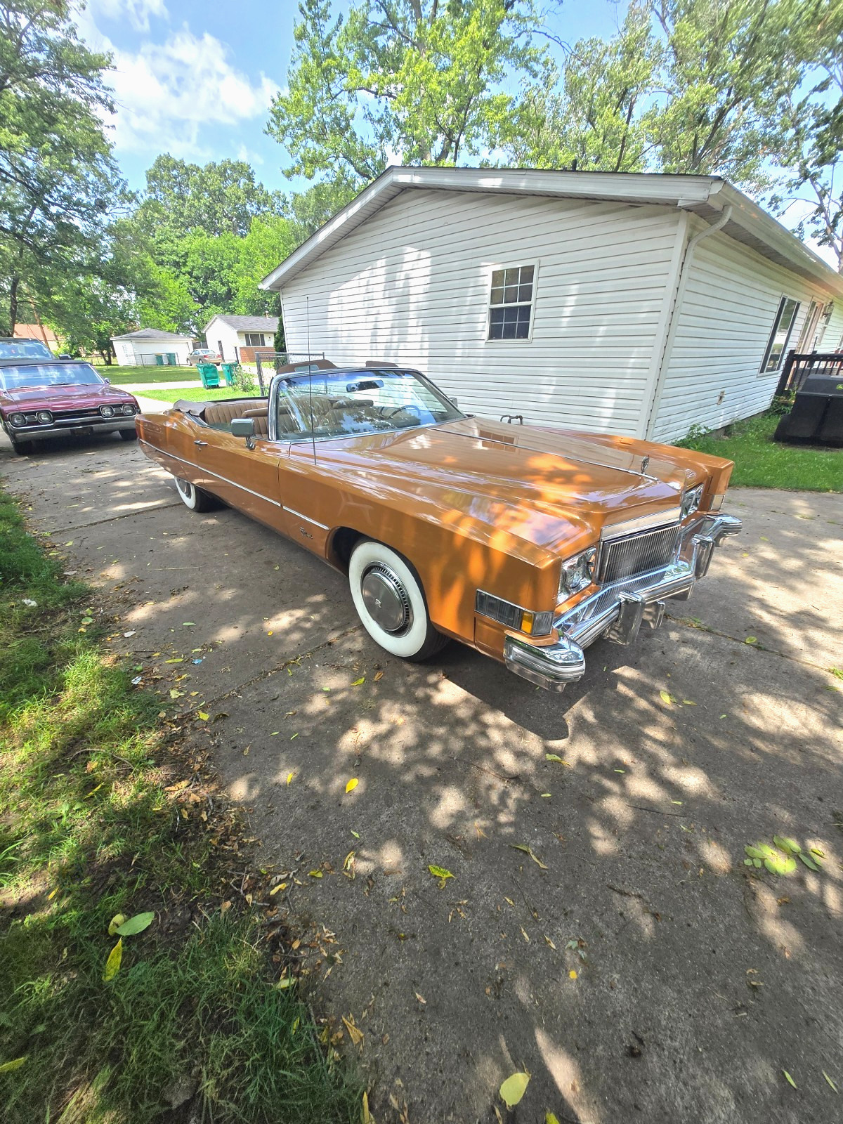 Cadillac-Eldorado-1974-Convertible-Tan