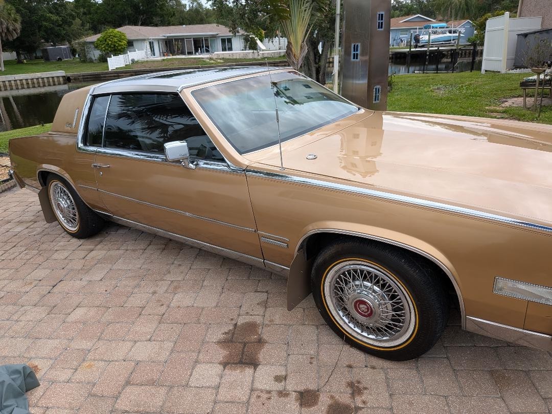 Cadillac-Eldorado-1982-Coupe