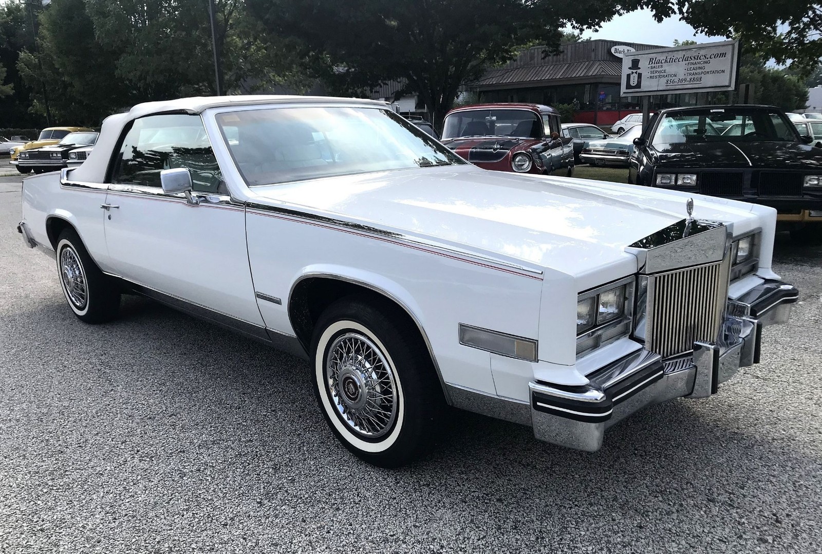 Cadillac-Eldorado-1985-Biarritz-WhiteRed