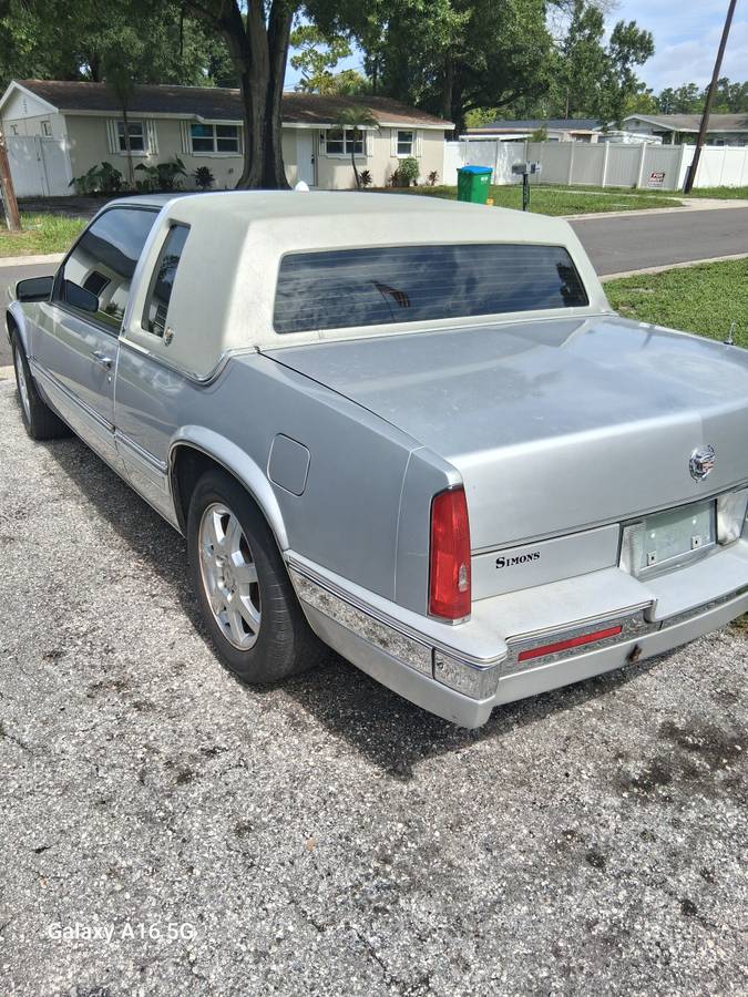 Cadillac-Eldorado-1988-silver