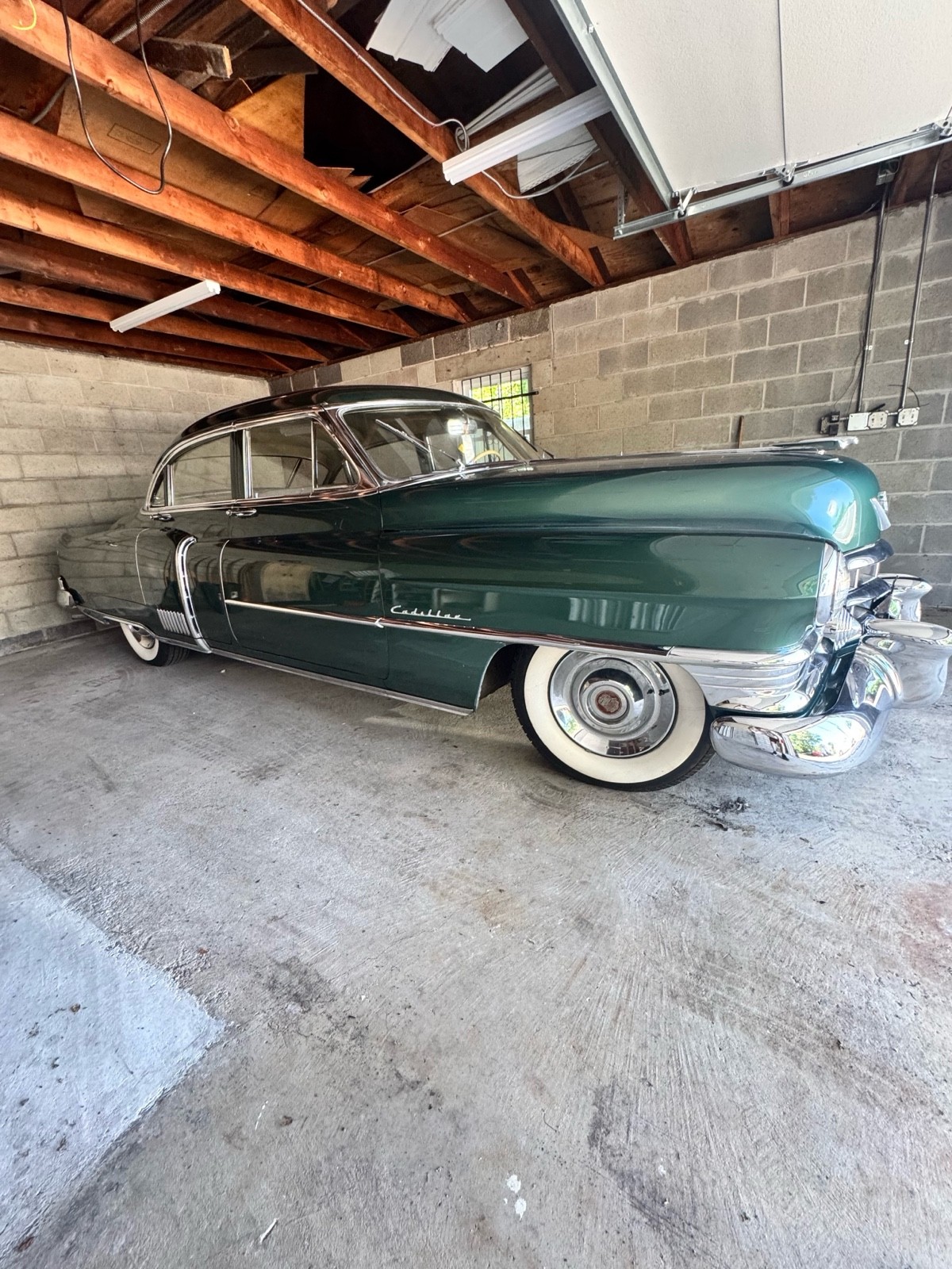 Cadillac-Fleetwood-1950