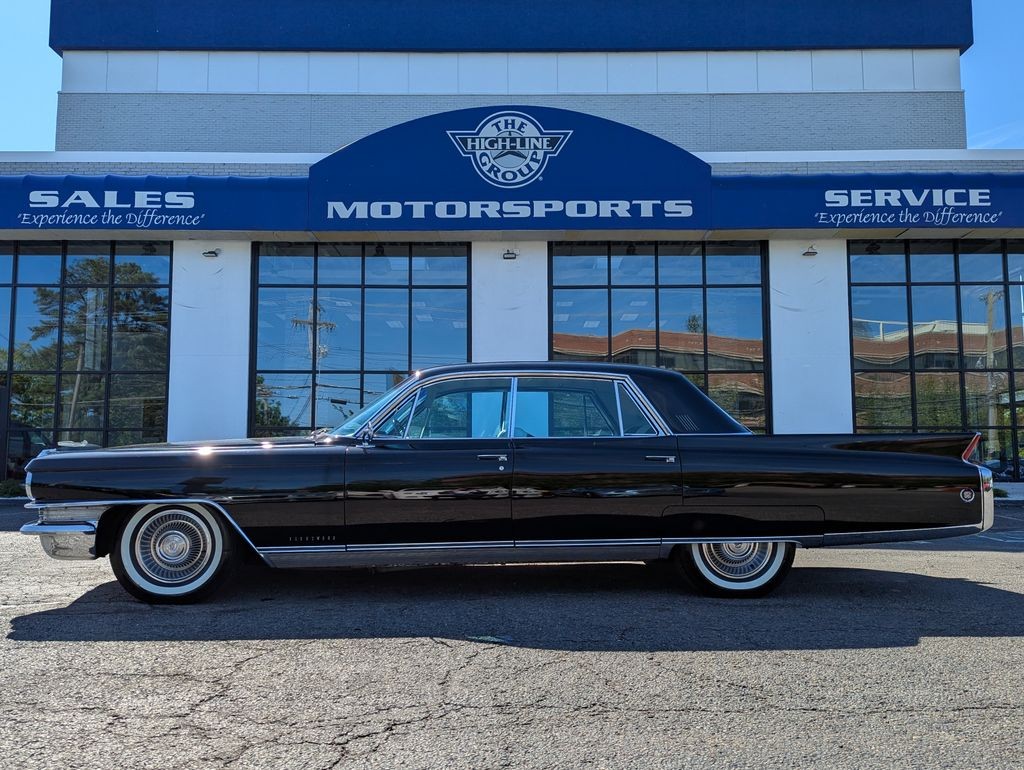 Cadillac-Fleetwood-1963-4D-Sedan-BlackWhite