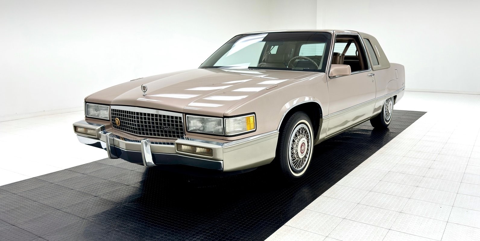 Cadillac-Fleetwood-1990-Coupe-Antelope