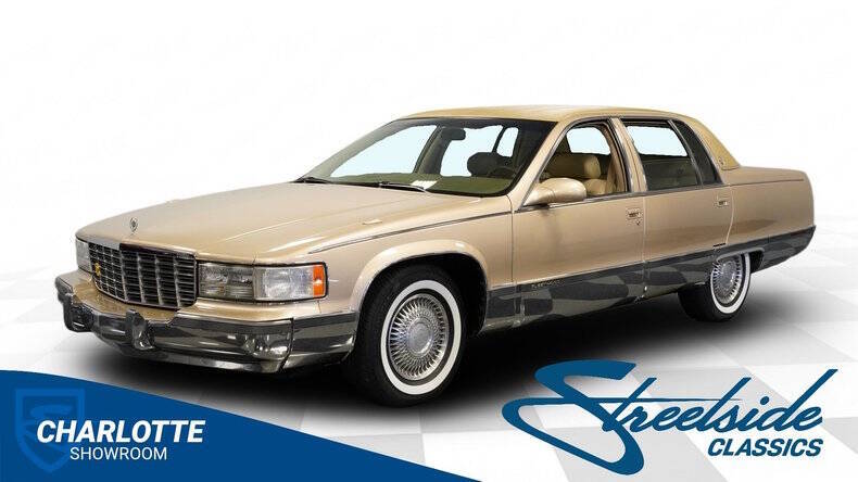 Cadillac-Fleetwood-1996-Beige-Gold-Metallic-Tan