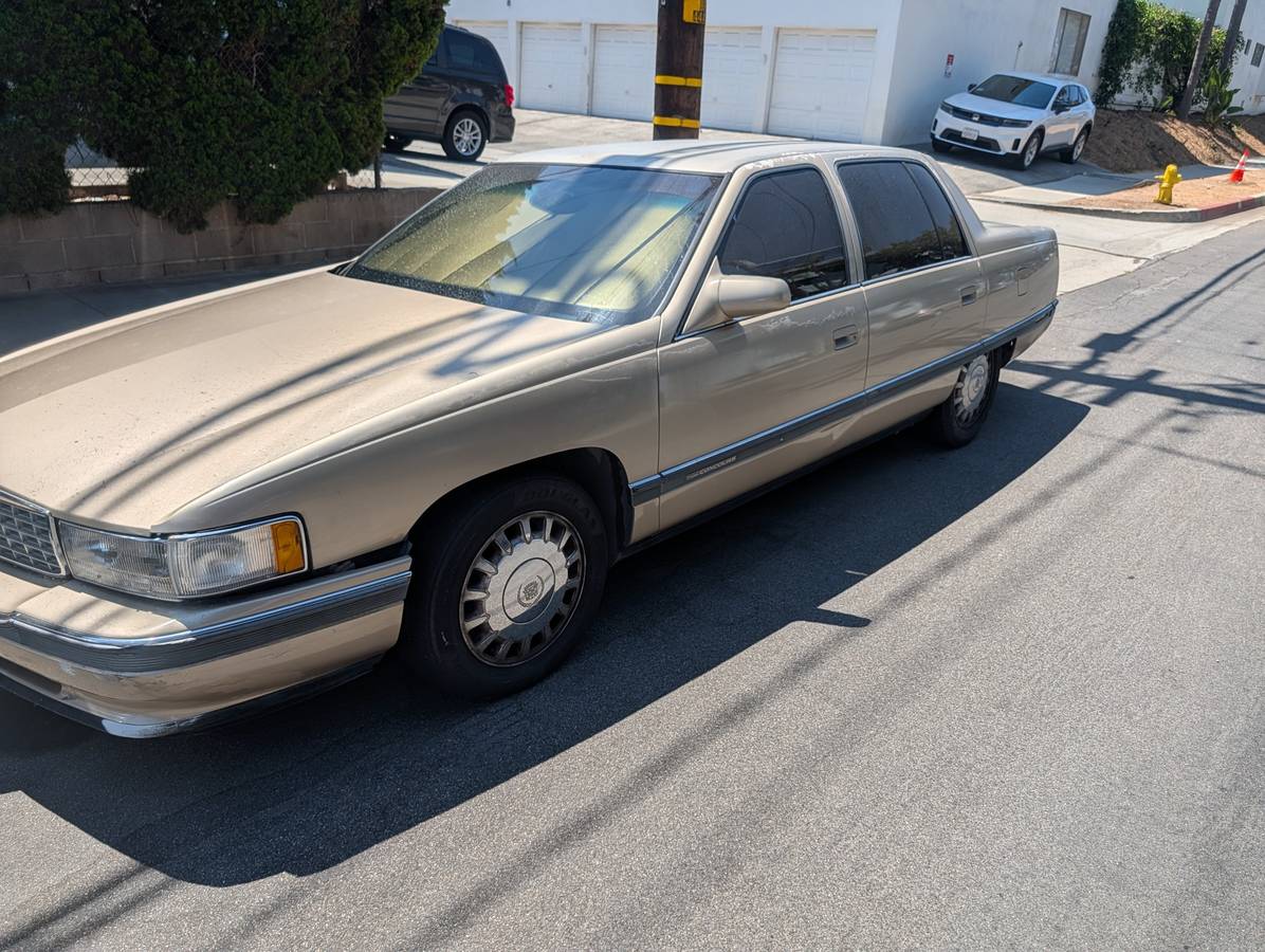 Cadillac-Sedan-de-ville-1994-Brown