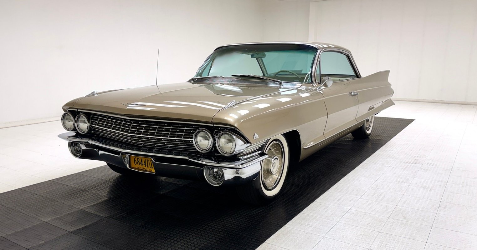 Cadillac-Series-63-1961-Coupe-Fawn