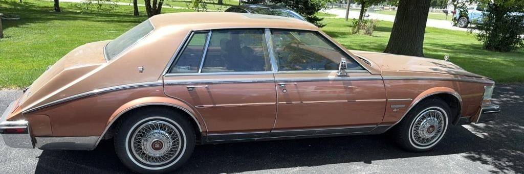 Cadillac-Seville-1982