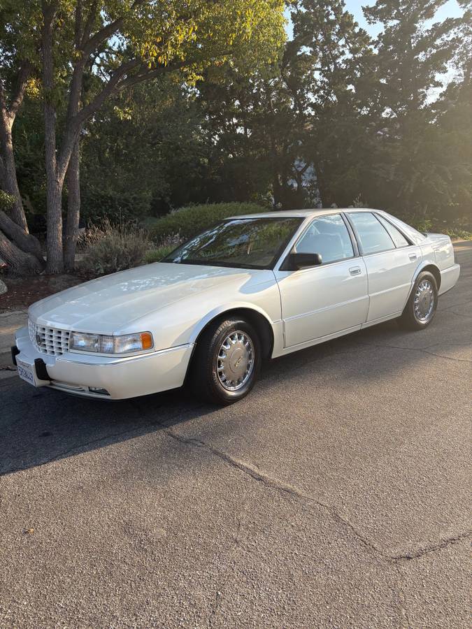 Cadillac-Seville-touring-1992-white
